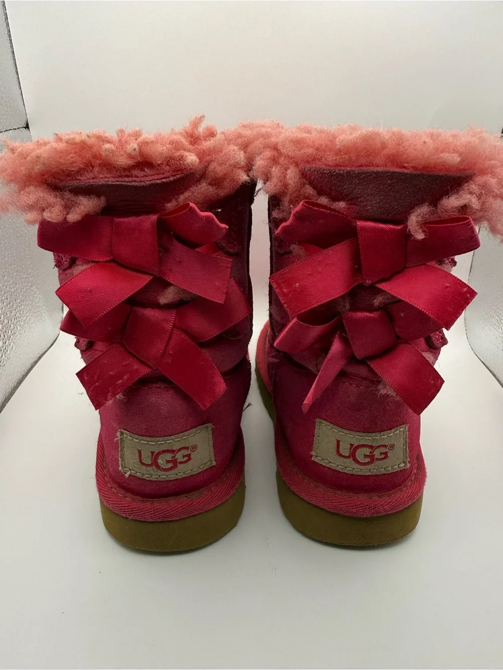 UGG Bailey Bow Classic Winter Lined Boots Toddler 8 Pink Sheepskin Suede